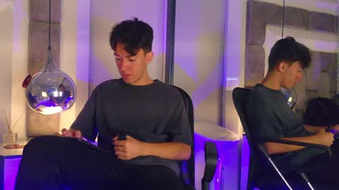 austinreeds online show from 04-20-26, 03:04