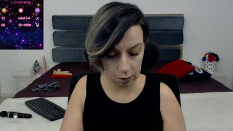 AutumnOpal online show from 12-19-24, 03:18