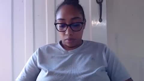 Snapshot of ava_f0xy chatting on 12-22-25, 07:11 Ava Jordana online show from 12-22-25, 07:11