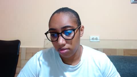 Snapshot of ava_f0xy chatting on 01-19-26, 02:04 Ava Jordana online show from 01-19-26, 02:04