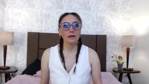 Ava  online show from 12-03-25, 07:45