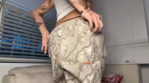Snapshot of avablakexoxo chatting on 06-20-26, 12:36 avablakexoxo online show from 06-20-26, 12:36