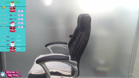 Snapshot of avablue_ chatting on 12-21-24, 08:28 online show from 12-21-24, 08:28