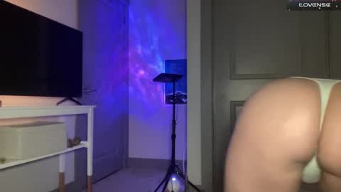 Ava . Support my channel by using my affiliate link to make your account  Thanks  online show from 02-16-25, 02:53