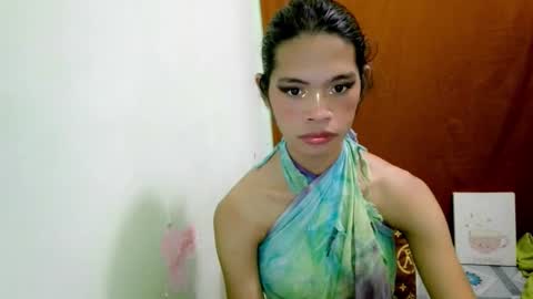 Snapshot of avacadaxcx chatting on 10-21-25, 11:38 avacadaxcx online show from 10-21-25, 11:38