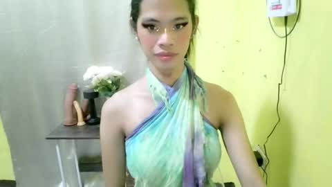 Snapshot of avacadaxcx chatting on 11-11-25, 10:21 avacadaxcx online show from 11-11-25, 10:21