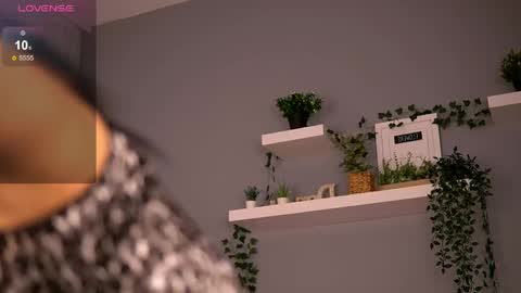 Ava online show from 04-18-26, 06:45