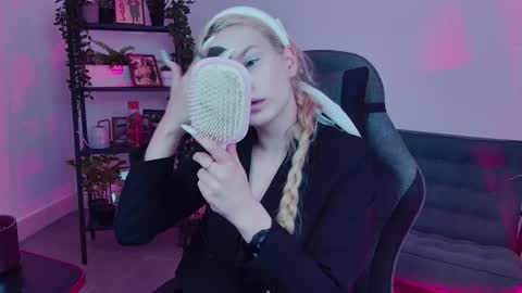 Ava nonude online show from 09-09-25, 07:30