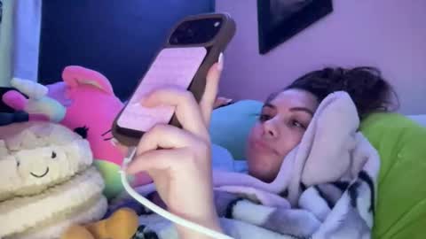 Snapshot of avamonroexo chatting on 05-21-26, 01:12 Ava Monroe online show from 05-21-26, 01:12