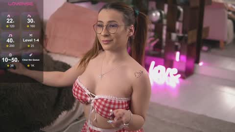 Snapshot of avareed chatting on 02-05-25, 08:11 AvaReed online show from 02-05-25, 08:11