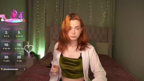 Snapshot of avaryder chatting on 11-25-25, 03:12 Ava online show from 11-25-25, 03:12