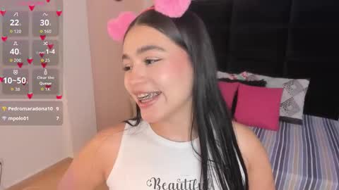 Snapshot of avascott_ chatting on 10-25-25, 06:35 Ava online show from 10-25-25, 06:35