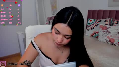 Snapshot of avascott_ chatting on 11-21-25, 05:22 Ava online show from 11-21-25, 05:22