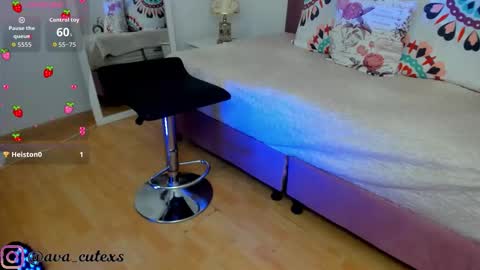 Snapshot of avascott_ chatting on 11-22-25, 08:30 Ava online show from 11-22-25, 08:30