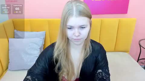 Snapshot of avasunshine_ chatting on 07-09-26, 01:31 Ava online show from 07-09-26, 01:31