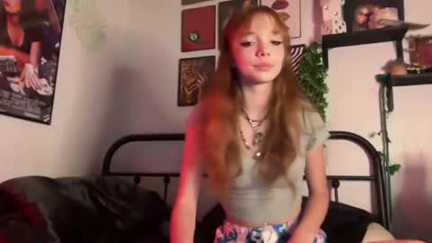 Snapshot of avaxlee chatting on 07-08-26, 02:16 avaxlee online show from 07-08-26, 02:16