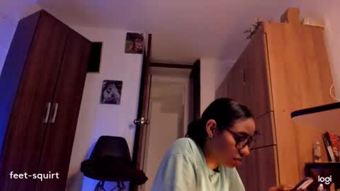 Snapshot of ave_fenix69 chatting on 05-05-26, 03:03 Valery -- online show from 05-05-26, 03:03