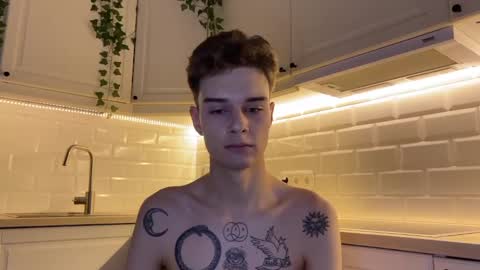 Snapshot of avegothy chatting on 01-03-25, 11:44 gothy 3 online show from 01-03-25, 11:44