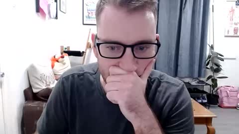 Snapshot of averagepenisalex chatting on 12-20-25, 01:34 averagepenisalex online show from 12-20-25, 01:34