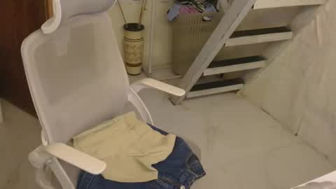 Rhian online show from 06-02-26, 05:26