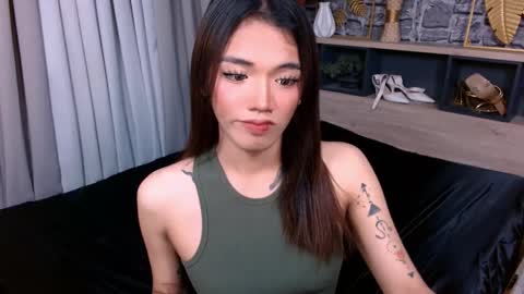 Snapshot of avery_hunt chatting on 02-19-26, 07:43 Avery online show from 02-19-26, 07:43