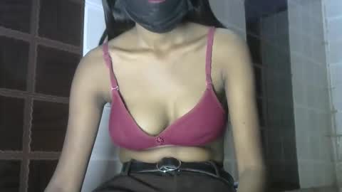 avery_lust01 online show from 04-02-26, 05:27