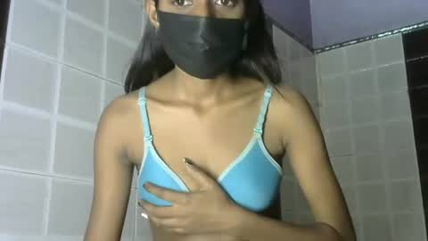 Snapshot of avery_lust01 chatting on 05-16-26, 06:54 avery_lust01 online show from 05-16-26, 06:54