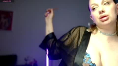 Snapshot of avery_wilson chatting on 05-22-26, 04:45 Avery online show from 05-22-26, 04:45