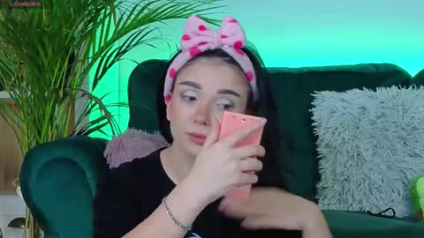 AveryWillow online show from 10-10-25, 02:10