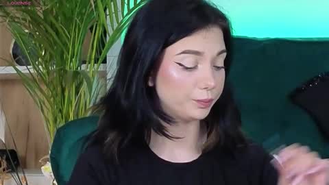 AveryWillow online show from 11-02-25, 07:55