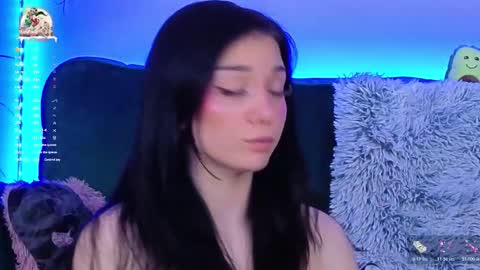 AveryWillow online show from 01-06-26, 06:44