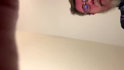 Snapshot of avgtl chatting on 03-09-26, 10:47 Avgtl online show from 03-09-26, 10:47