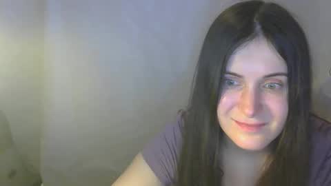 Snapshot of avialenne chatting on 04-10-26, 05:28 avialenne online show from 04-10-26, 05:28