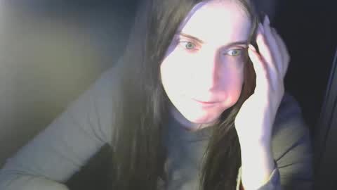 Snapshot of avialenne chatting on 04-13-26, 06:35 avialenne online show from 04-13-26, 06:35