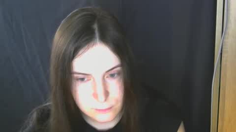 Snapshot of avialenne chatting on 04-19-26, 12:04 avialenne online show from 04-19-26, 12:04