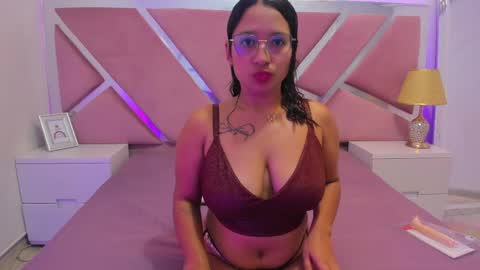Hot Avie online show from 03-28-26, 08:30