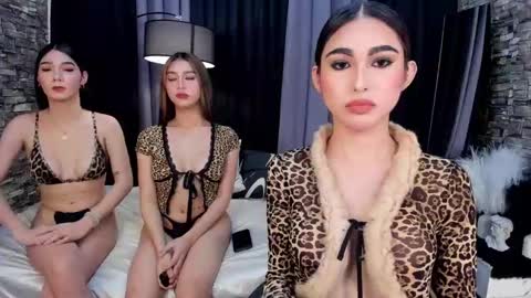 Snapshot of avimiller chatting on 02-08-25, 05:39 avimiller online show from 02-08-25, 05:39