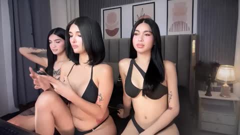 Snapshot of avimiller chatting on 10-08-25, 01:47 avimiller online show from 10-08-25, 01:47