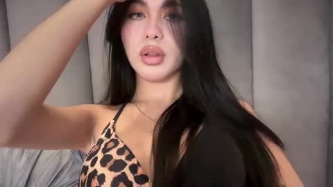 Snapshot of avimiller chatting on 02-02-26, 12:15 avimiller online show from 02-02-26, 12:15