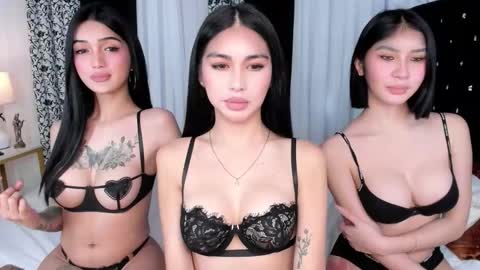 Snapshot of avimiller chatting on 02-21-26, 06:14 avimiller online show from 02-21-26, 06:14