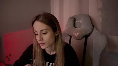 Snapshot of aviva_faith chatting on 01-25-25, 12:17 Aviva online show from 01-25-25, 12:17