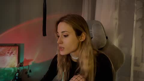 Snapshot of aviva_faith chatting on 01-25-25, 10:07 Aviva online show from 01-25-25, 10:07