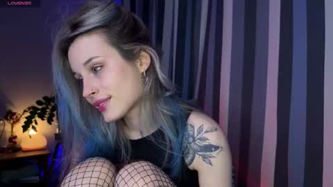 Snapshot of aviva_faith chatting on 10-04-25, 05:55 Aviva online show from 10-04-25, 05:55