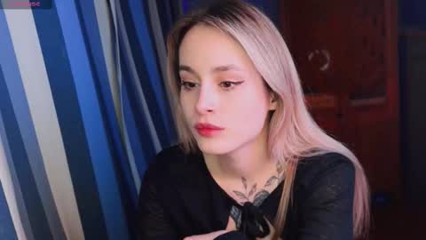 Snapshot of aviva_faith chatting on 11-20-25, 06:07 Aviva online show from 11-20-25, 06:07