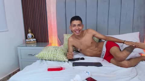 Javier y Lorena online show from 03-08-25, 03:13