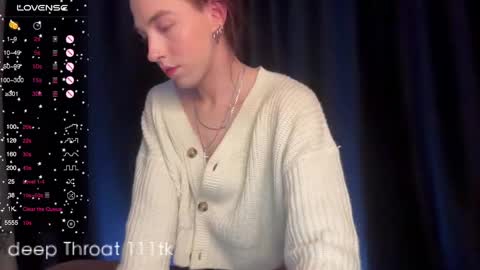 avril_pearly_ online show from 01-02-25, 08:13