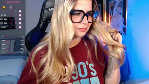 Snapshot of avrill_morgan chatting on 12-04-24, 07:12 Avrill Morgan online show from 12-04-24, 07:12