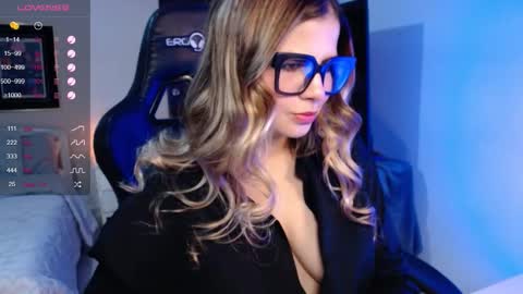 Snapshot of avrill_morgan chatting on 02-07-26, 01:09 Avrill Morgan online show from 02-07-26, 01:09