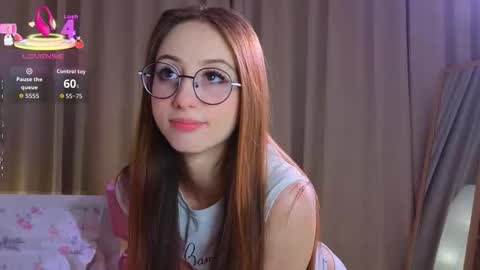 Avril online show from 12-18-25, 10:16