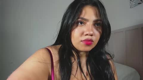 Snapshot of avrilrizox chatting on 02-02-25, 03:54 avrilrizox online show from 02-02-25, 03:54